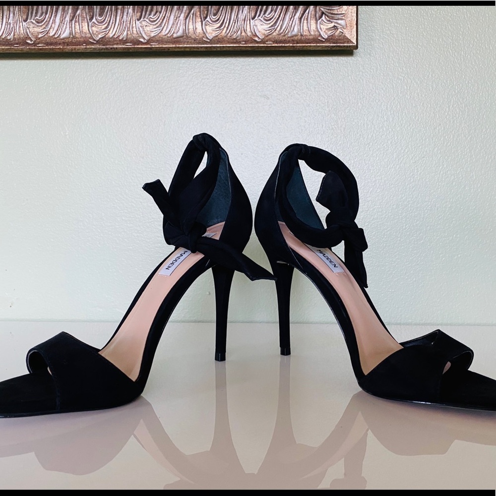 Steve Madden Suede Bowtie Heels